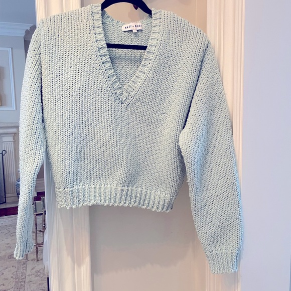 John and Jenn cozy wool knit sweater - Picture 1 of 7